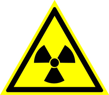 W05 опасно! радиоактивные вещества или ионизирующее излучение (пластик, сторона 200 мм) - Знаки безопасности - Предупреждающие знаки - магазин ОТиТБ - охрана труда и техника безопасности